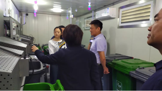 華展貓先生，小區(qū)垃圾房安裝在什么位置合理，智能垃圾房