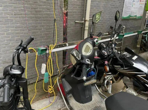 電單車充電樁，智能無線充電樁，智能掃碼電動自行車充電樁廠家